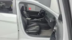 2021 Hyundai AVANTE Modern, белый — фото 11