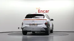 2023 Hyundai Kona Premium, белый — фото 4