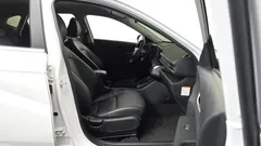 2023 Hyundai Kona Premium, белый — фото 11