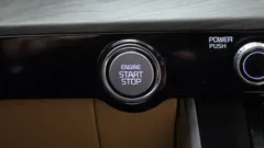 2023 Kia Carnival Diesel 9-Seater Prestige — фото 17