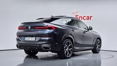 2021 BMW X6 xDrive40i M Sport, серый — фото 2