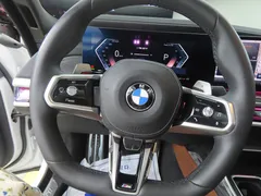 2023 BMW 7-Series 740i sDrive M Sport, белый — фото 8