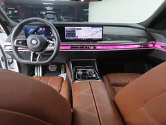 2023 BMW 7-Series 740i sDrive M Sport, белый — фото 14