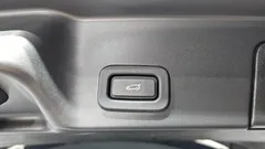 2022 Land Rover Range Rover Evoque P250 SE — фото 18
