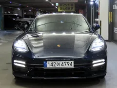 2023 Porsche Panamera 2.9 AWD E-Hybrid Platinum Edition — фото 2