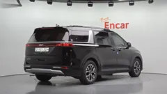 2023 Kia Carnival Diesel 9-Seater Prestige — фото 2