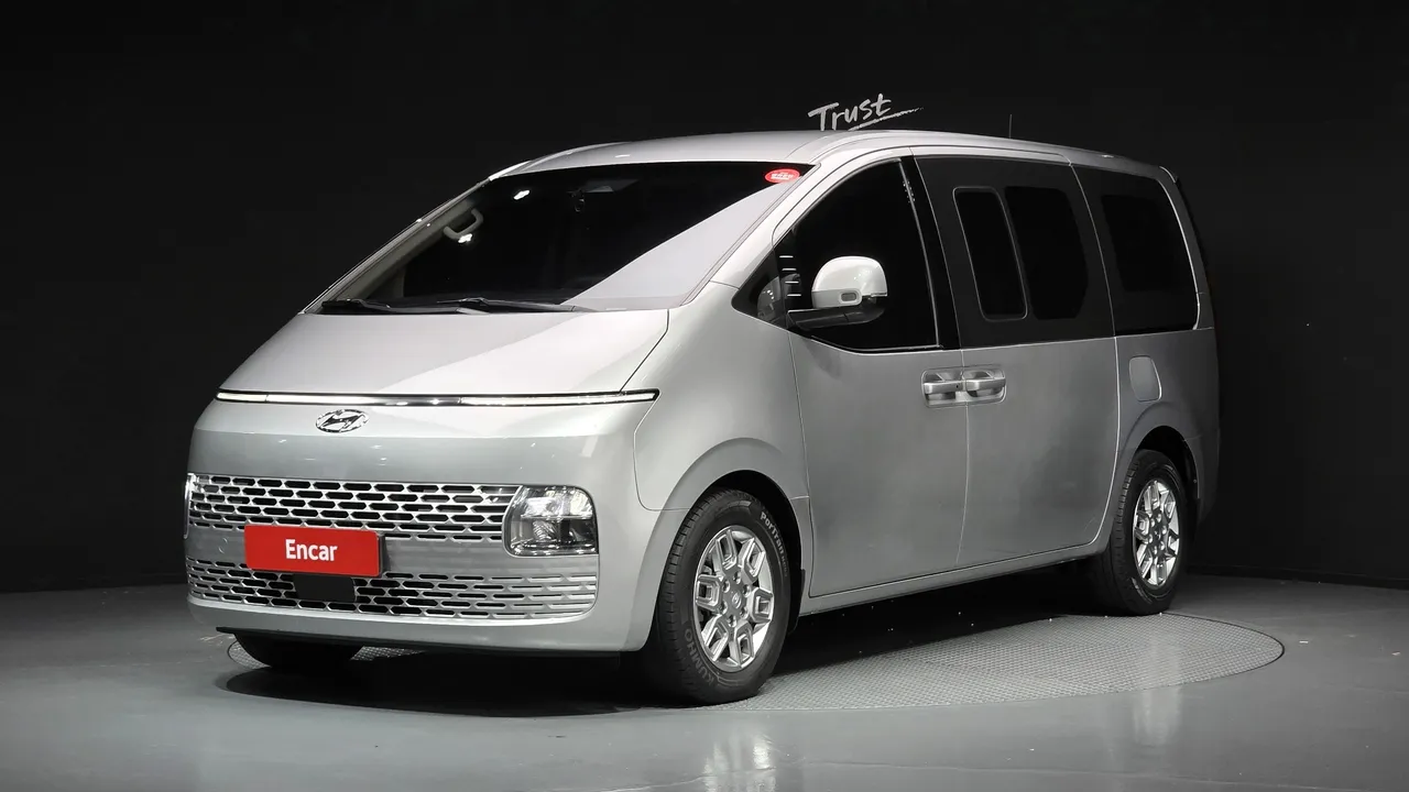 2022 Hyundai Staria Cargo 5-Seater