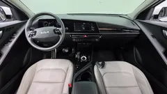 2022 Kia Niro Signature, белый — фото 14
