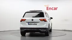 2022 Volkswagen Tiguan 2.0 TDI Prestige, белый — фото 4