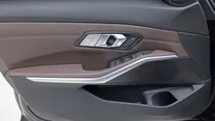 2022 BMW 3-Series 320i Luxury — фото 16