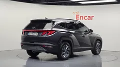 2022 Hyundai Tucson Inspiration 2WD, серый — фото 2