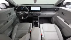 2023 Hyundai Kona Premium, серо-серебристый — фото 7