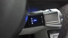 2023 Hyundai Kona Premium, серо-серебристый — фото 9
