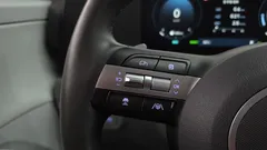 2023 Hyundai Kona Premium, серо-серебристый — фото 17