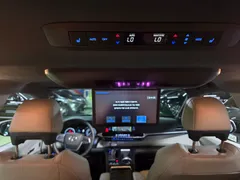 2022 Toyota Sienna 2.5 Hybrid 2WD, белый — фото 16