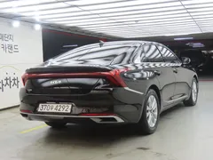 2023 Kia K8 2.5 Gasoline 2WD — фото 4