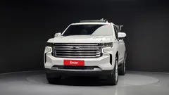 2022 ChevroletGMDaewoo Tahoe 6.2 Dark Knight 4WD, белый — фото 3