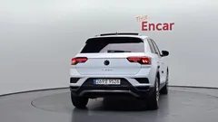 2021 Volkswagen T-Roc 2.0 TDI Premium, белый — фото 4