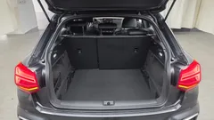 2023 Audi Q2 35 TDI Premium, серый — фото 17