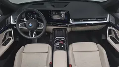 2024 BMW X1 xDrive 20i M Sport, белый — фото 7