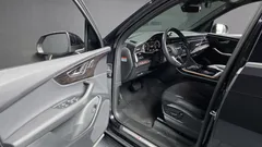 2021 Audi Q7 45 TDI Quattro Premium, чёрный — фото 10