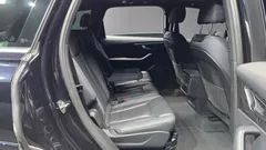 2021 Audi Q7 45 TDI Quattro Premium, чёрный — фото 16