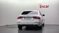 2023 Mercedes-Benz E-Class E220d 4MATIC Exclusive — фото 4