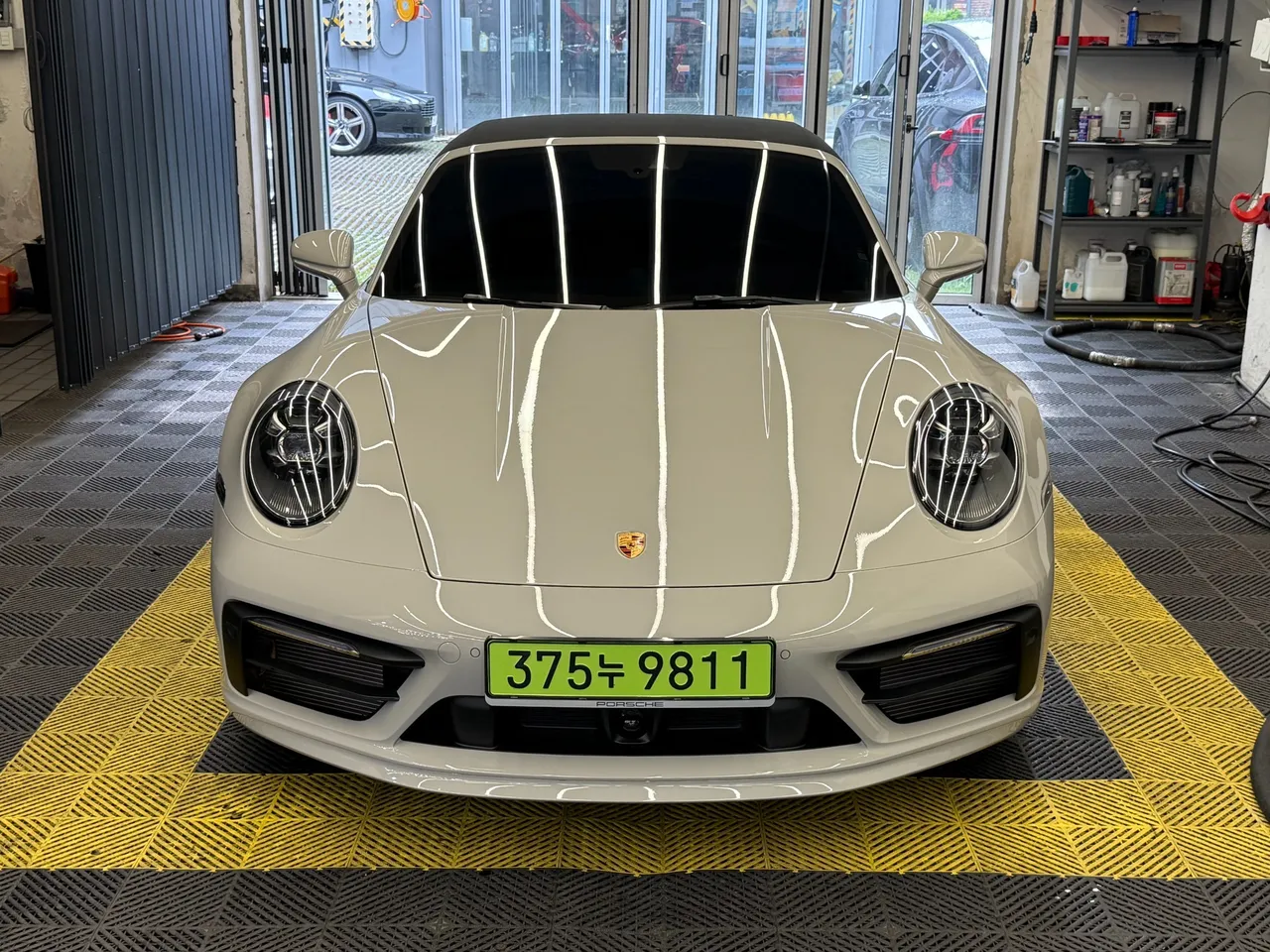 2024 Porsche 911 Carrera 4S Cabriolet
