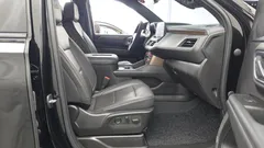 2023 ChevroletGMDaewoo Tahoe 6.2 Dark Knight 4WD, чёрный — фото 11