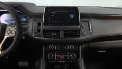 2023 ChevroletGMDaewoo Tahoe 6.2 Dark Knight 4WD, чёрный — фото 14