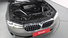 2022 BMW 5-Series 520i Luxury — фото 6