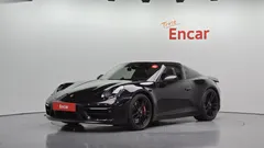 2023 Porsche 911 Targa 4 GTS, чёрный — фото 1