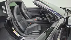 2023 Porsche 911 Targa 4 GTS, чёрный — фото 11