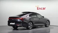 2023 Kia K8 Signature — фото 2