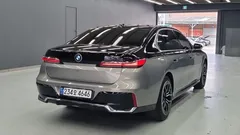 2023 BMW 7-Series 740i sDrive M Sport — фото 2