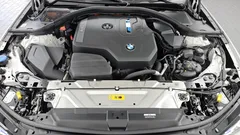 2023 BMW 3-Series 330e M Sport — фото 6