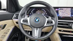 2023 BMW 3-Series 330e M Sport — фото 13