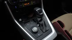 2022 Toyota RAV4 2.5 4WD Hybrid, белый — фото 9