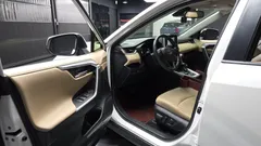 2022 Toyota RAV4 2.5 4WD Hybrid, белый — фото 10