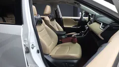 2022 Toyota RAV4 2.5 4WD Hybrid, белый — фото 11