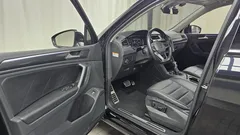 2022 Volkswagen Tiguan 2.0 TDI Premium, чёрный — фото 10