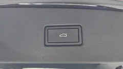 2022 Volkswagen Tiguan 2.0 TDI Premium, чёрный — фото 15