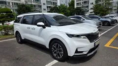 2023 Kia Carnival Diesel 9-Seater Prestige — фото 2