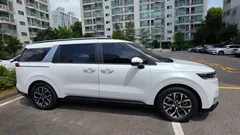 2023 Kia Carnival Diesel 9-Seater Prestige — фото 3