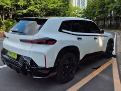 2023 BMW XM 4.4, белый — фото 2