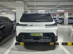 2023 BMW XM 4.4, белый — фото 3