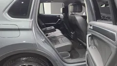 2023 Volkswagen Tiguan 2.0 TDI Premium — фото 12