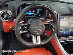 2023 Mercedes-Benz SL-Class AMG SL63 4MATIC+ — фото 17