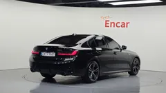 2023 BMW 3-Series 320i M Sport — фото 2