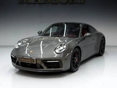2022 Porsche 911 Carrera 4 GTS
